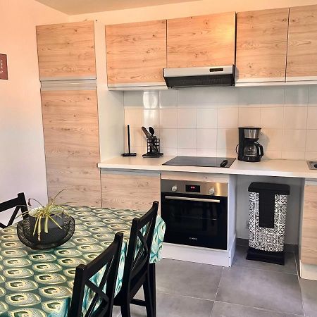 Villa 2 Chambres Proche D'Un Lac Ruelle-sur-Touvre Kültér fotó