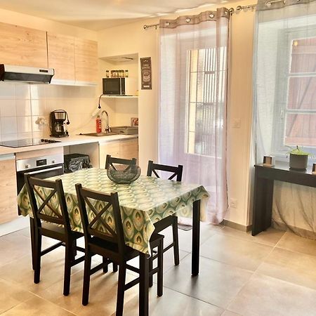 Villa 2 Chambres Proche D'Un Lac Ruelle-sur-Touvre Kültér fotó