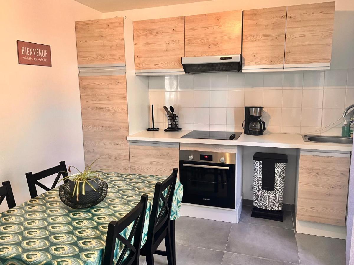 Villa 2 Chambres Proche D'Un Lac Ruelle-sur-Touvre Kültér fotó